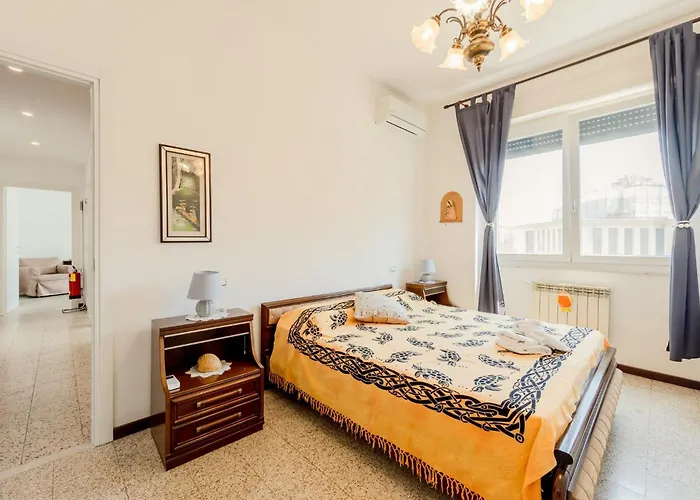 Guesthost - A Calanca - Comfy Le Grazie Portovenere